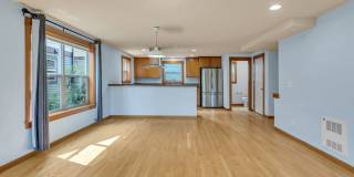Stylish 3BR/3.5BA Townhome with Vaulted Ceilings & Attached Garage Gallery 13