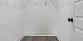 "Get $3,000 Off Rent Today!" Offer Expires 08/31 - Call for details Gallery 21