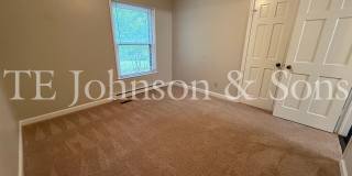 Spacious One Level Home with Den, Granite Kitchen Island, and 2 Car Carport Gallery 32