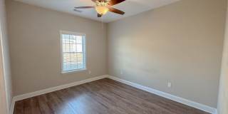 204 Waybill Circle Gallery 17