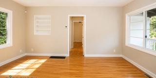 Charming Bungalow in the Montclair Hills Gallery 9