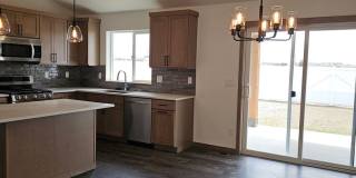 Brand New Beautiful 4 bedroom Home in Rathdrum! Gallery 11