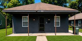 321 Carpenter Street Gallery 1