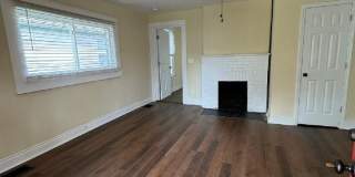 Clifton/Frankfort 3 Bedroom 2-Bath House Clifton/Frankfort 3 Bedroom 2-Bath House Gallery 7