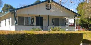 2 bedroom 1 bath home with carport and large driveway Gallery 1
