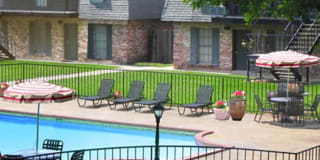 Chateau Apartments Gallery 17