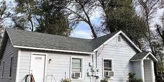 Quaint & Cozy Duplex!! Gallery 1
