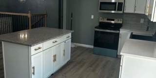 Charming 4BR House in Roeland Park Gallery 9