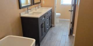 Beautifully maintained 2-bedroom, 2.5-bath with Loft • 1,504 sqft & 2-car garage. Gallery 52