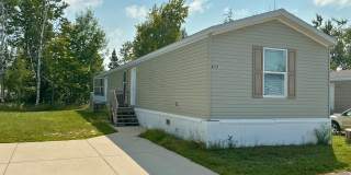 8727 Sandy Street Gallery 1