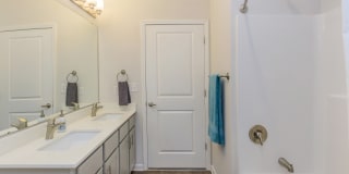 Riverstone Apartments at Long Shoals Gallery 78