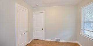 2208 Fremont Street Gallery 10
