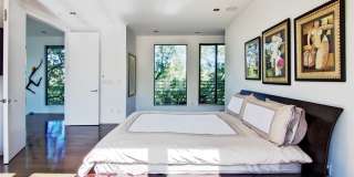 300 S Pointe Dr Gallery 2