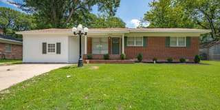 Beautifully Updated 3-Bedroom Home for Rent in Memphis Gallery 1