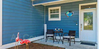 9004 Polly Ave Gallery 4