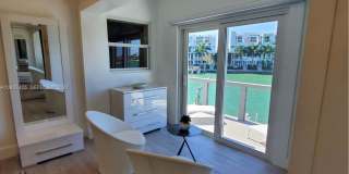 Beautiful waterfront townhouse in the heart of Miami Gallery 41