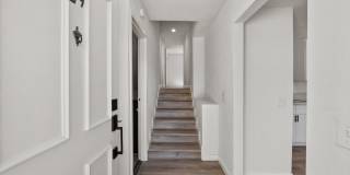 Stylish Remodeled Home 3+3 Gallery 1