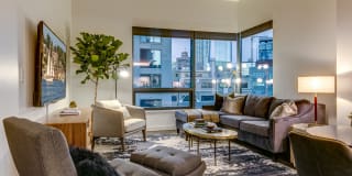 Kiara Kiara Gallery 24