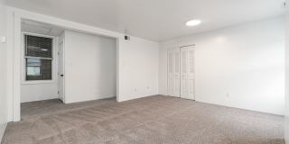 1738 Main Street Gallery 20