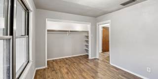 1401 E 18th St Gallery 10