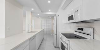 5460 N Ocean Drive Gallery 10