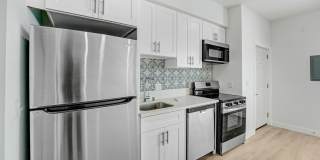 Hollywood Hills Apartments Gallery 3