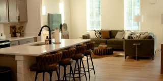 1204 Southwest Franklin Ln Gallery 1