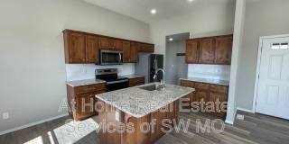 216 Hickory Hills Gallery 1