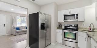 Charming Sarasota Retreat –4-Bedroom/3-Bathroom Modern Pool Home Near Everything! Gallery 11