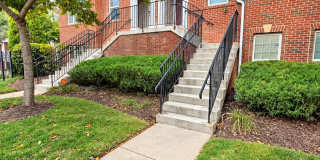 Spacious Suitland Townhome with Garage, Balcony & Primary Suite! Gallery 1