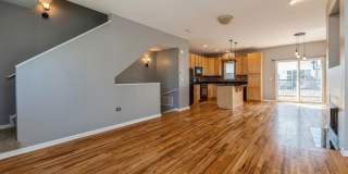 3238 N KILBOURN Avenue Gallery 2