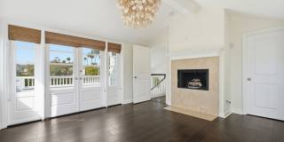 Premier Location in Corona Del Mar for 12-Month Lease Gallery 17