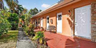 140 SW 30th Ct Gallery 1