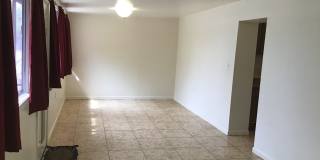542 E Flores St Gallery 14