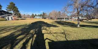 2 bed, 1 Bath, 900 sqft with washer/dryer hookups and 1 car garage Gallery 24