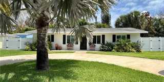 4121 NE Cheri Drive Gallery 1