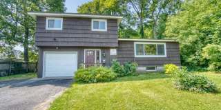 204 Jerome - AVAILABLE 7/1/27 - Beautiful 5 Bedroom Single Family Home With Private Backyard and Back Porch Gallery 1