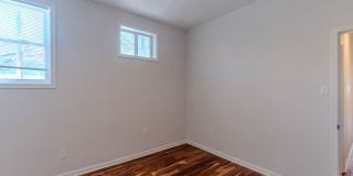 2608 E Fayette St Gallery 17