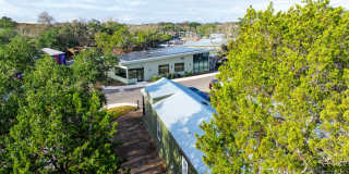 Casata Austin Gallery 77
