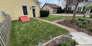 Premium location!  Downtown 3BR 2.5BA with 2 car garage Gallery 34