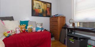 3 Bed / 1 Bath on Hillside St | Mission Hill | 9/1 Gallery 4