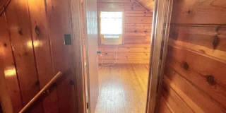 Very Unique 5 Bedroom Home on Large Lot Gallery 37