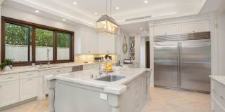 Beverly Hills Luxury Villa with Resort-Style Pool & Spa Beverly Hills Luxury Villa with Resort-Style Pool & Spa Gallery 29