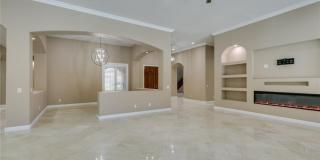 Elegant Anthem Country Club Residence with Spa, Balcony & 3-Car Garage Gallery 12