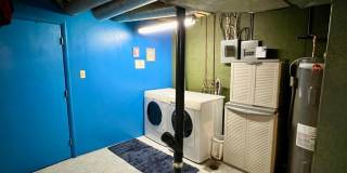 Available Nov 1st / Furnished / 1-Car Garage / 1 Dog on Approval Gallery 19