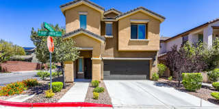 3 Bed, Den and Loft West Las Vegas Beauty 3 Bed, Den and Loft West Las Vegas Beauty Gallery 1