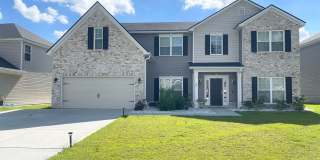 Stunning well kept 4 bed/ 3 bath home! Gallery 1