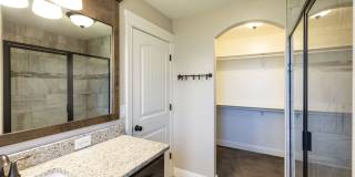 BEAUTIFUL 5 BED 3 BATH HOME IN FIRTH Gallery 17