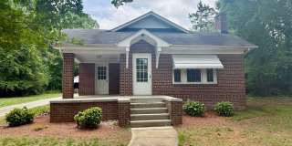3 bedroom, 1 bath house in Burlington Gallery 1