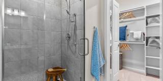 Rosalia Verdae - 55+ Active Adult Apartment Homes Gallery 18